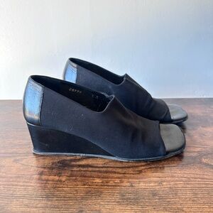 Donald J. Pliner peep-toe wedges